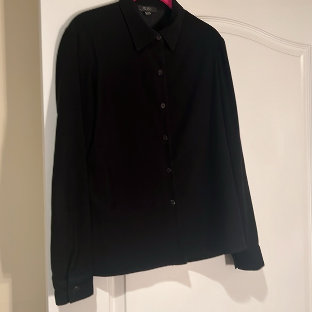 BCBG MAXEZRIA BLACK BUTTON DOWN SHIRT - Picture 5 of 8